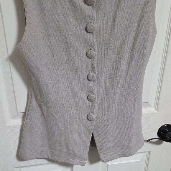 Zara Light Taupe Ribbed Button-Front Tank - Picture 4 of 6